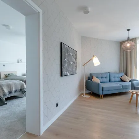 Pinea De Lux By Major Domus *