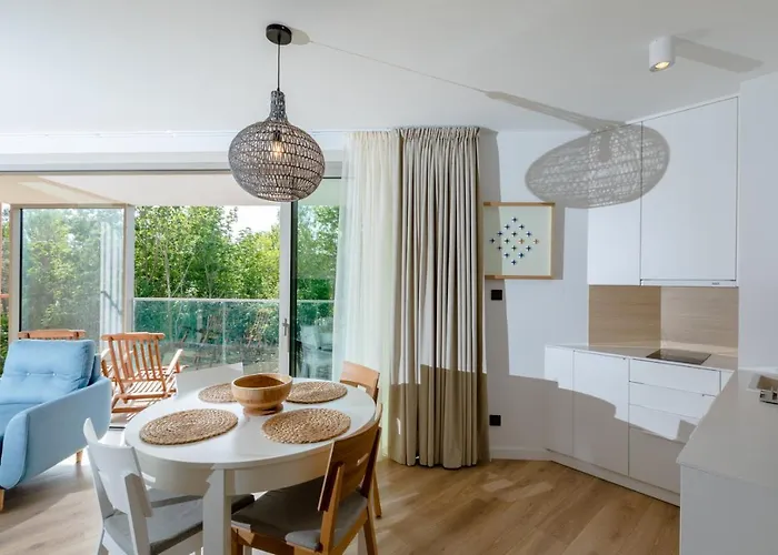 Pinea De Lux By Major Domus *