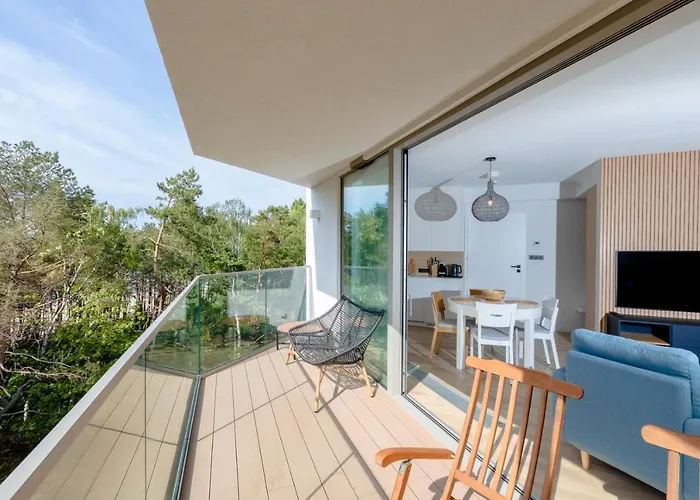 Pinea De Lux By Major Domus